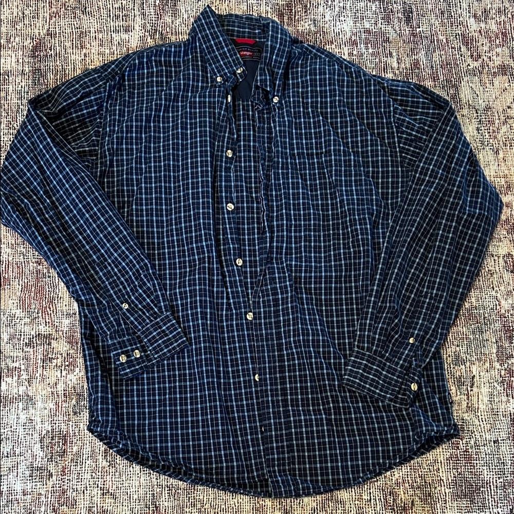 Wrangler Navy Checkered Button Down Shirt